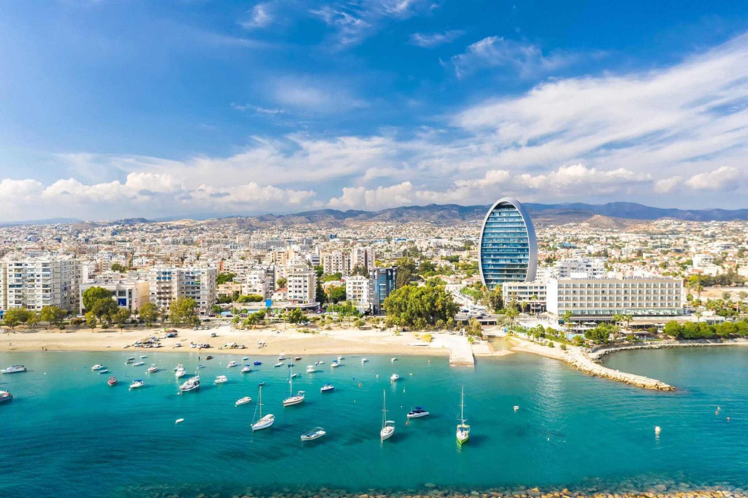 Quốc đảo Síp xinh đẹp và hiện đại
