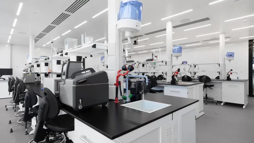 trường đại học ở uae