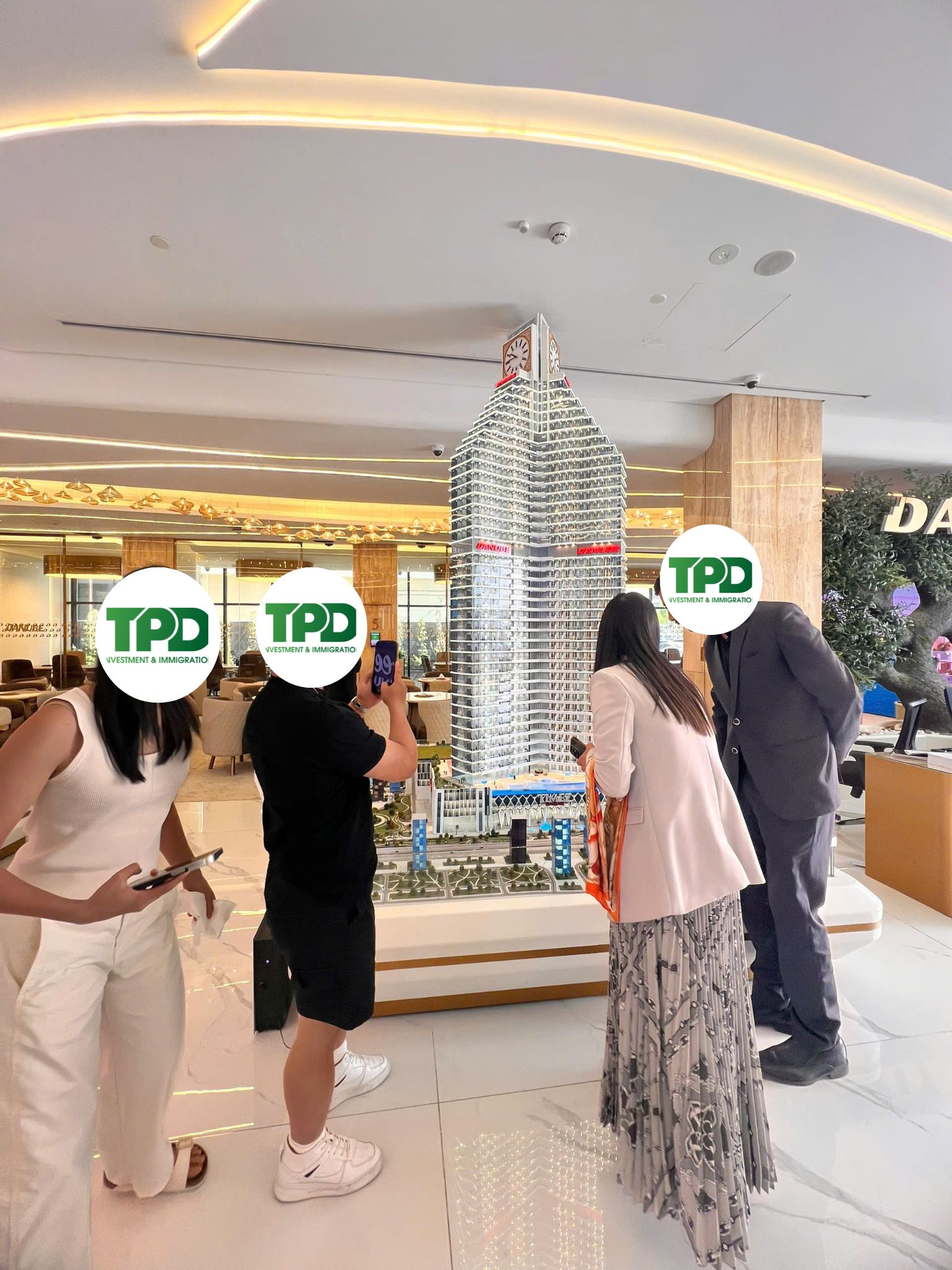  BẤT ĐỘNG SẢN TẠI HY LẠP VÀ DUBAI