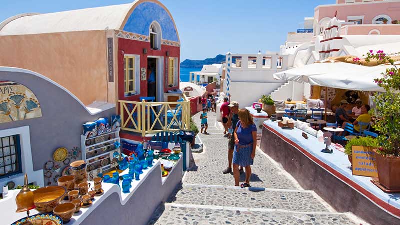 1200 triệu phú chuyển đến Hy Lạp