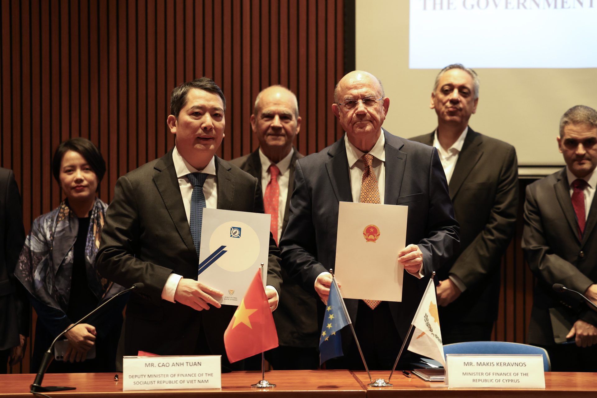 Việt Nam ký hiệp định tránh đánh thuế hai lần với cộng hòa Síp