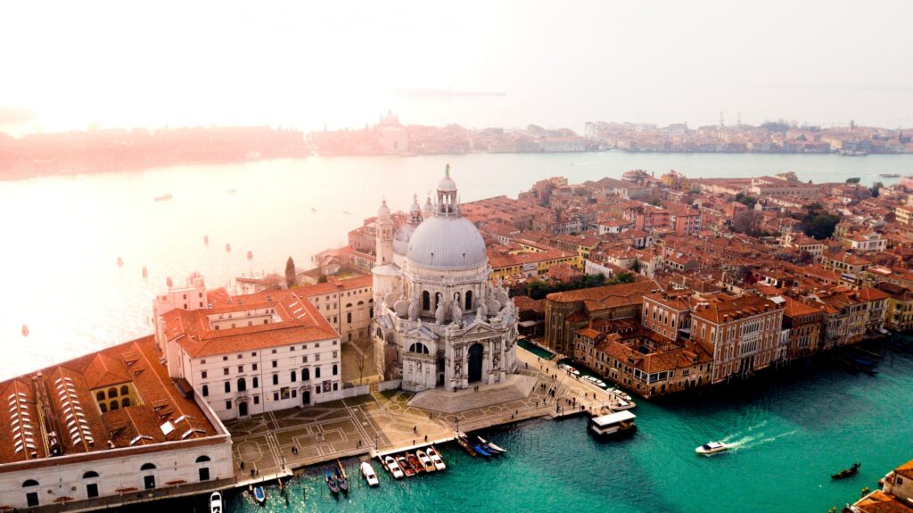 định cư italy