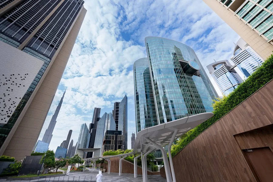 dubai và Abu Dhabi